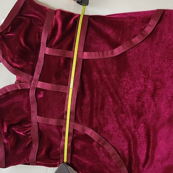 Guess Bodycon Velvet Bordeaux Dress SZ L N… - Picture 10 of 15